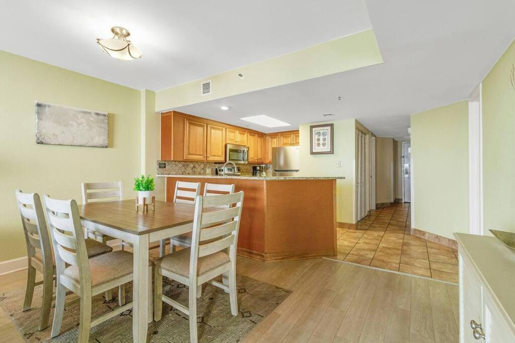 Breathtaking Oceanfront Suite Grand Cayman 451 Миртл-Бич Экстерьер фото
