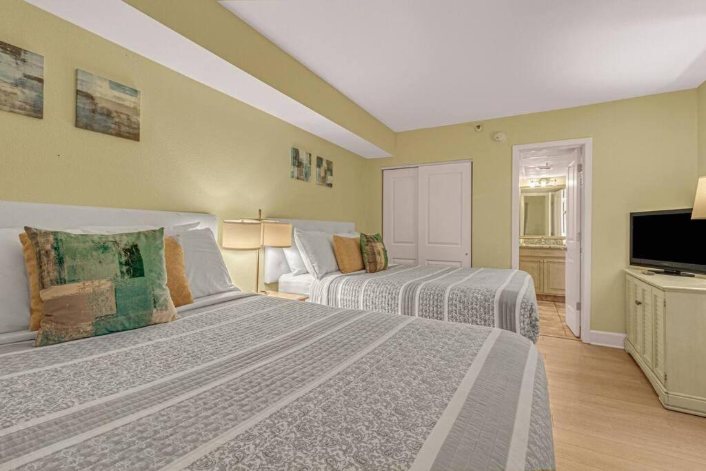 Breathtaking Oceanfront Suite Grand Cayman 451 Миртл-Бич Экстерьер фото