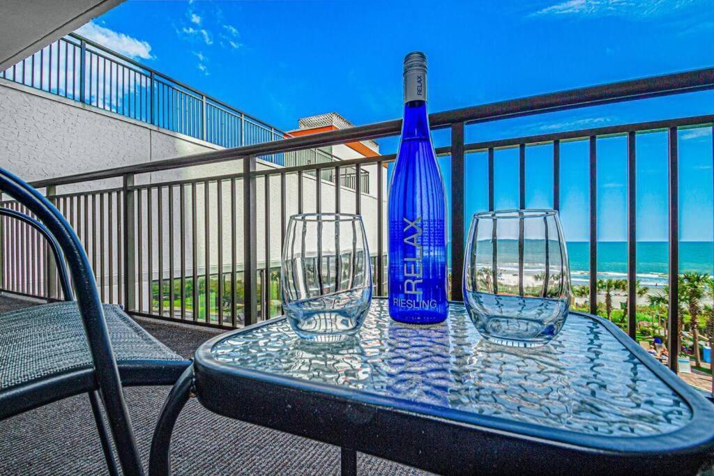 Breathtaking Oceanfront Suite Grand Cayman 451 Миртл-Бич Экстерьер фото